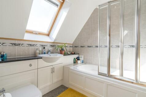 Bedroom Two En Suite