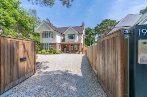 19 Canford Cliffs Road