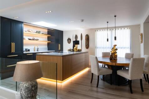 Kitchen/Dining