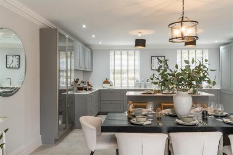 Kitchen / Dining