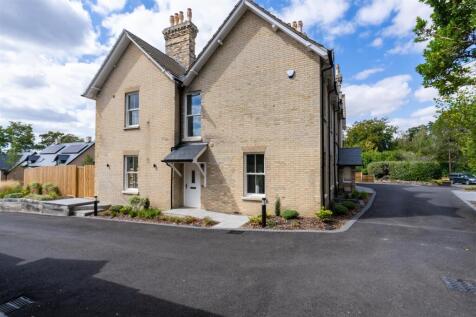 1 Moralee Close