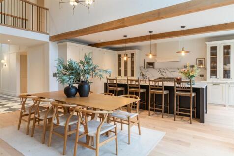 Kitchen/Dining