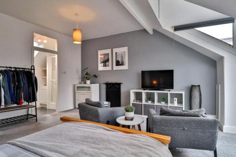 Bedroom 4 II
