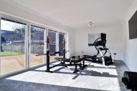 Dining Room/Gym