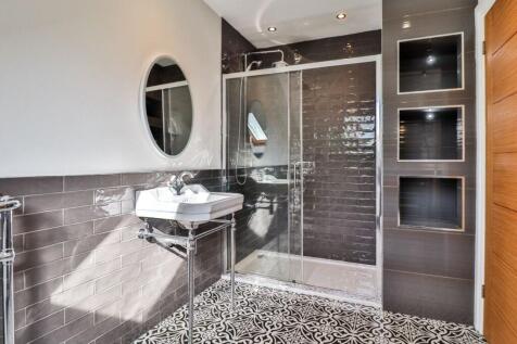 En-Suite 6