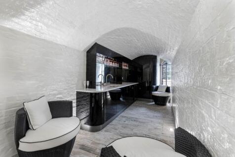 Cellar bar 