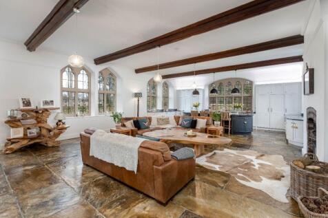 Kitchen seating area