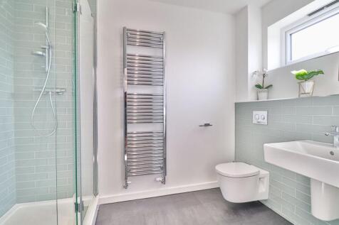 En-Suite 2