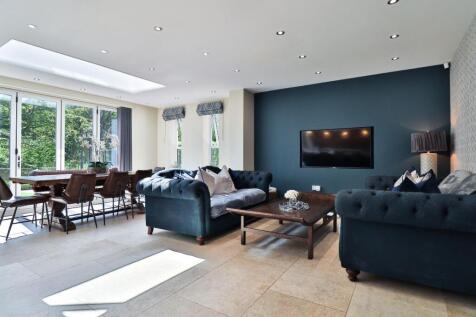 Dining/Family Room