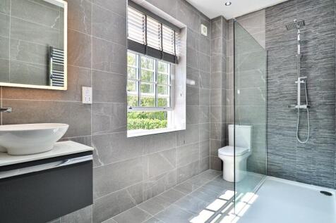 En-Suite 4