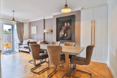 Dining/Family Room