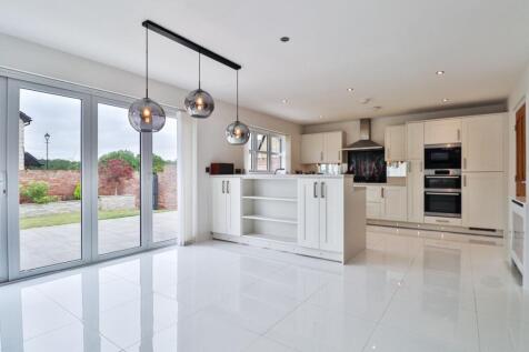 Dining/Kitchen