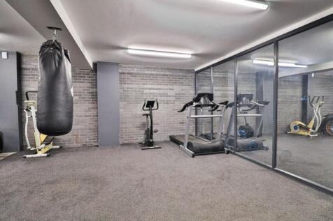 Garage/Gym