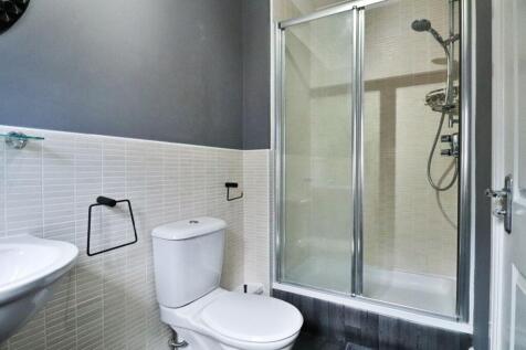 En-Suite 2