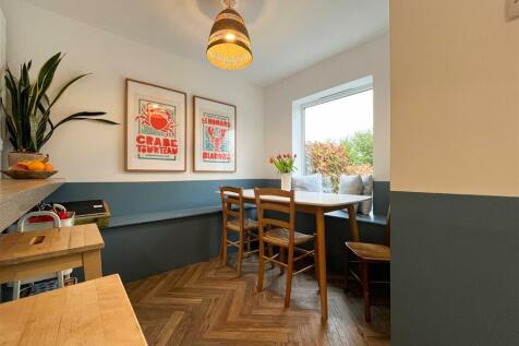 kitchen/dining