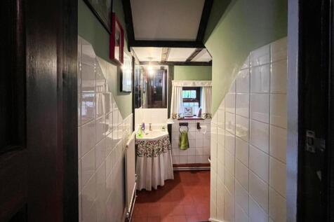 cloak room