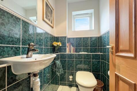 cloak room