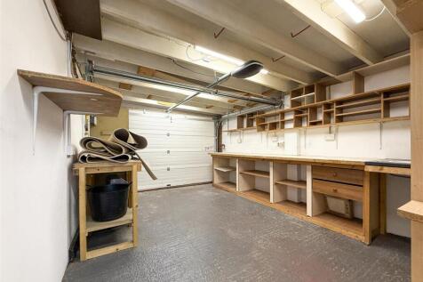garage