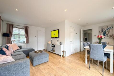 lounge/dining