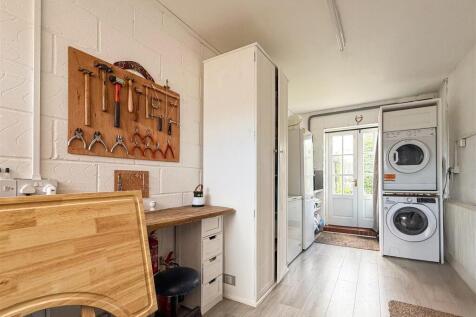 garage/utility