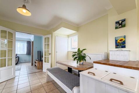kitchen/dining