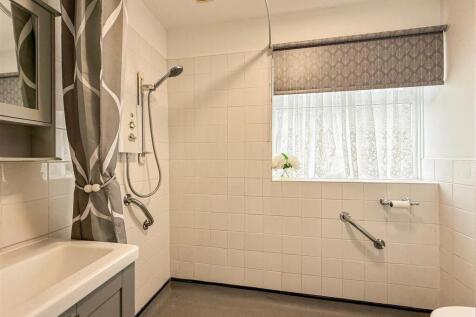 wet room/bathrrom