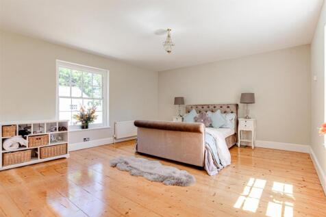 Sixth Bedroom