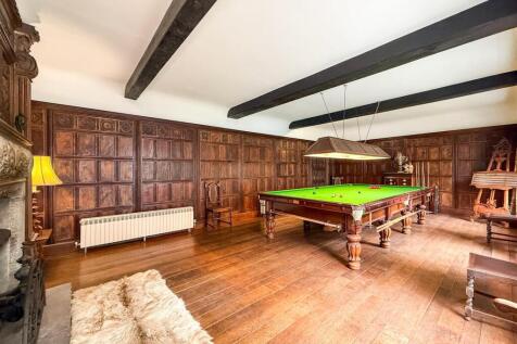 Snooker Room