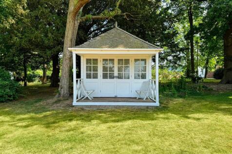 Summer House and Garden