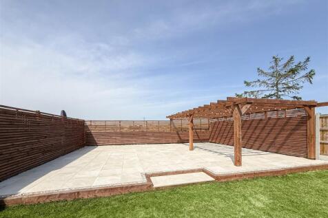 garden/patio area