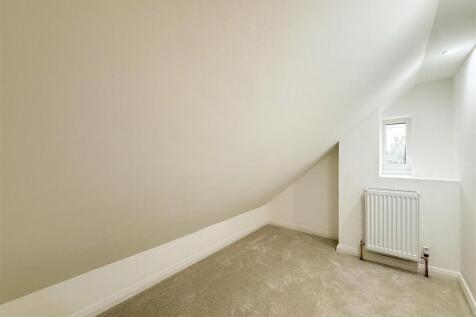 cot / dressing room