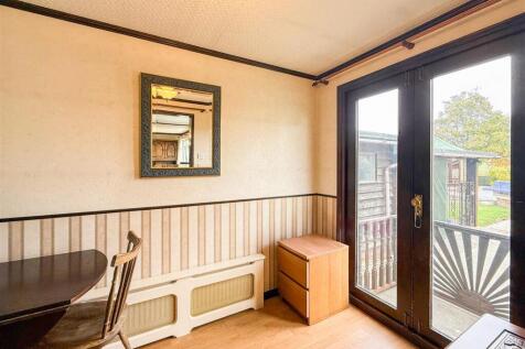 mobile home/dining