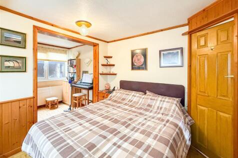 mobile/bedroom