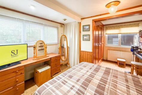 mobile/bedroom