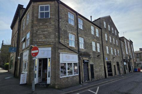 Rear Corner T202510281537.jpg