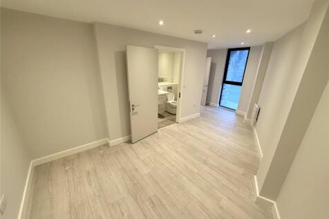 Bedroom With En-Suit