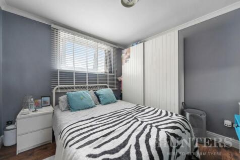 22 Russell Road N15 5LS-6.jpg