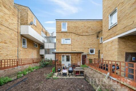 22 Russell Road N15 5LS-12.jpg