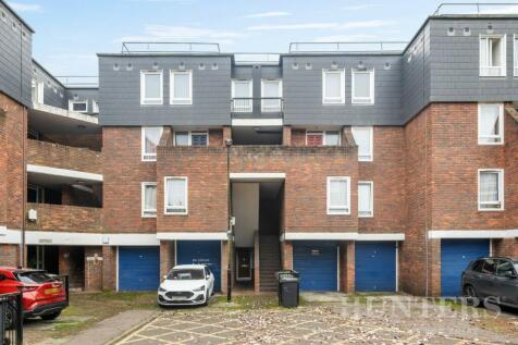 30 Kessock Close N17 9PN-1.jpg
