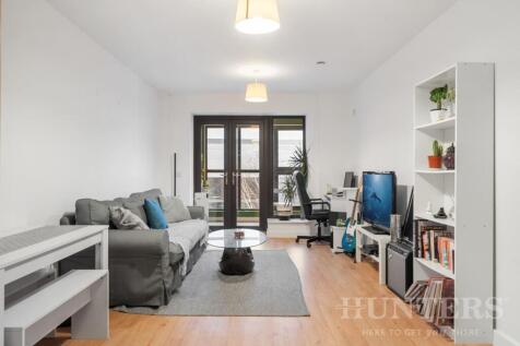 Flat 25, Joshua Court N15 4FR-7.jpg