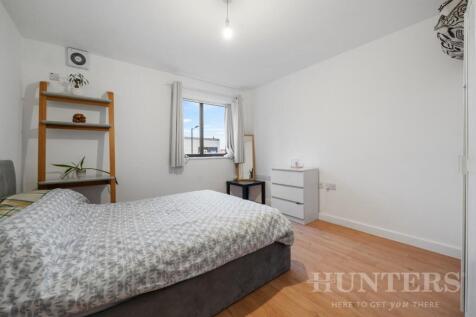 Flat 25, Joshua Court N15 4FR-2.jpg