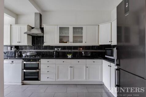 58 Lordsmead Rd, N17-12.jpg