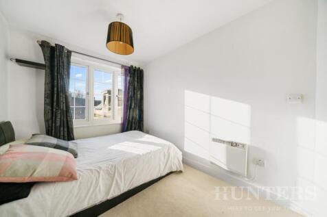 Flat 4, 1A Dorset Road N15 5AJ-5.jpg