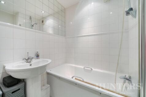 Flat 4, 1A Dorset Road N15 5AJ-6.jpg