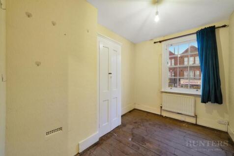 124, Lordship Lane London,  - 93JVv3D4U7enTAfDH62j