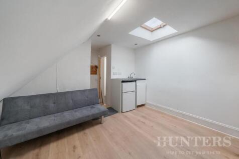Studio 7, 104 Uxbridge Road W12 8LR-4.jpg