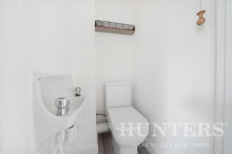 99 Peabody Cottages, Lordship Lane - 7QvewL3vUpnUN