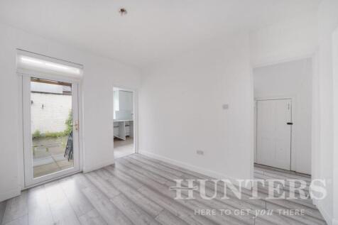 99 Peabody Cottages, Lordship Lane - e3YhKdRNNECB3