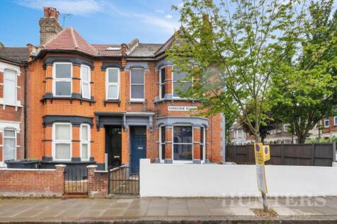 61 Fairbourne Road N17 6TP-12.jpg