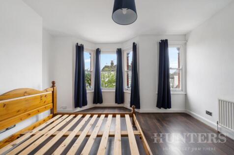 61 Fairbourne Road N17 6TP-8.jpg